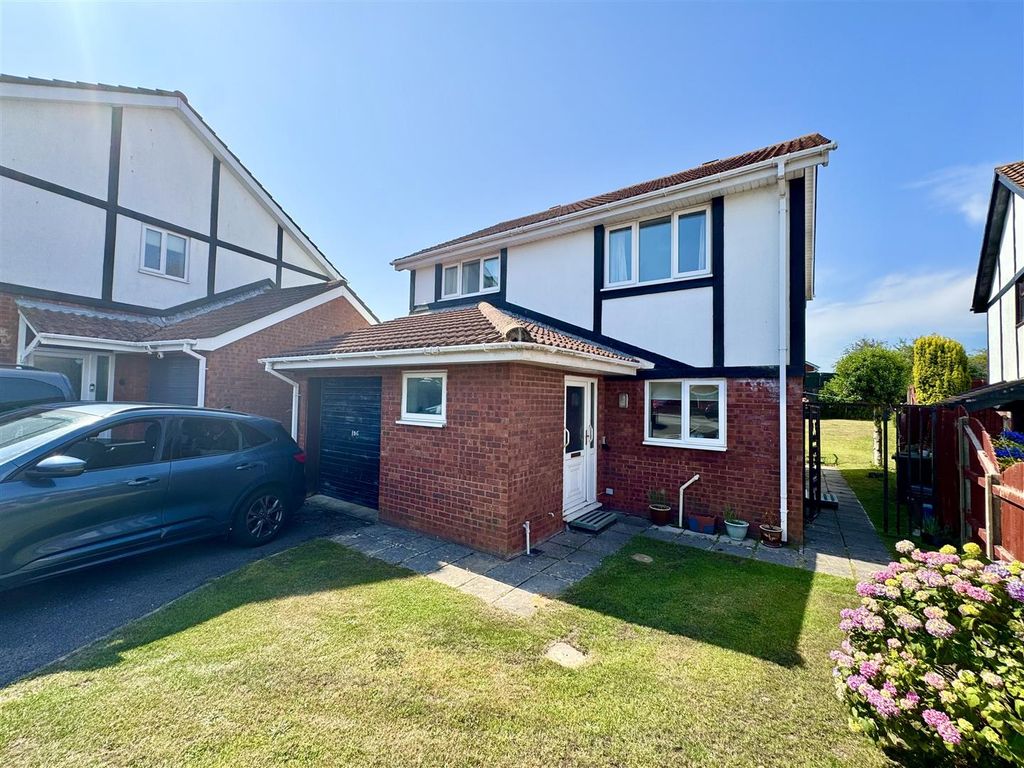 Property photo 1 of 16 Deepweir Gardens