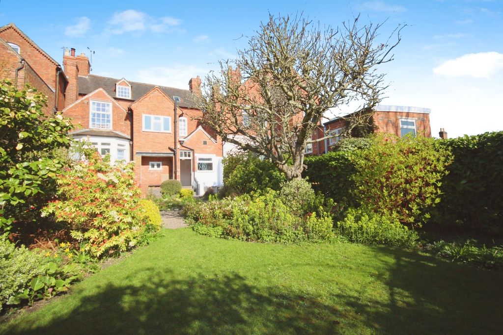 Property photo 1 of 19