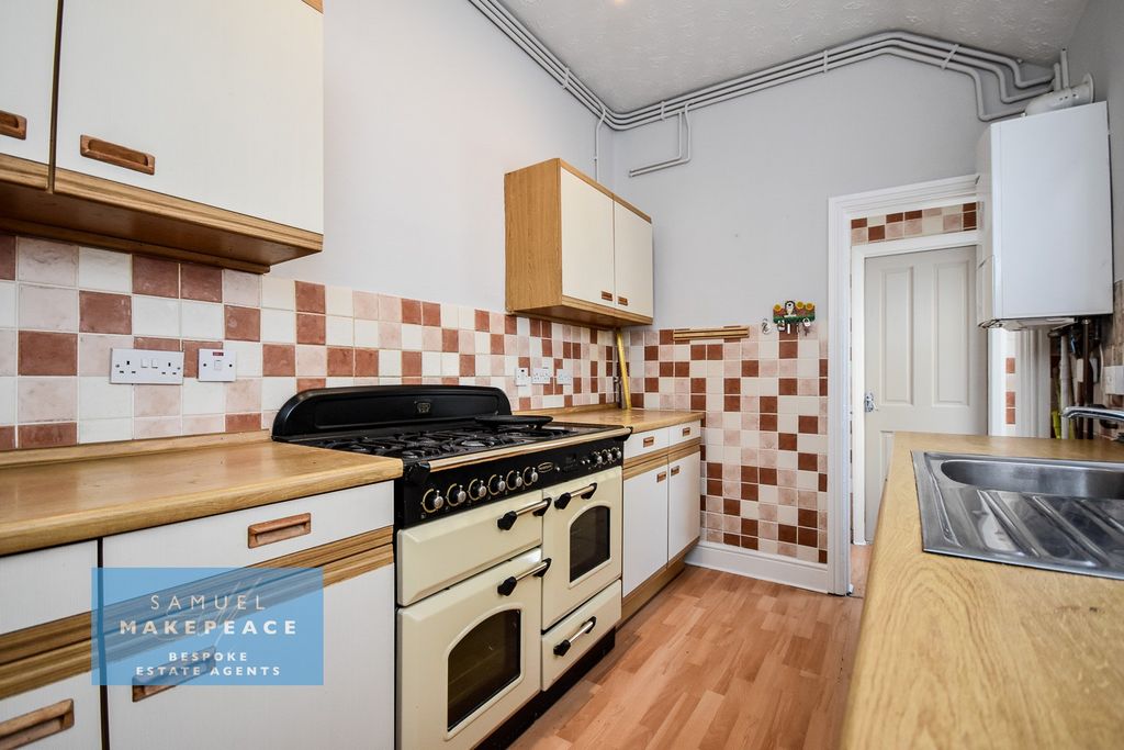 Property photo 3 of 15 Gallery