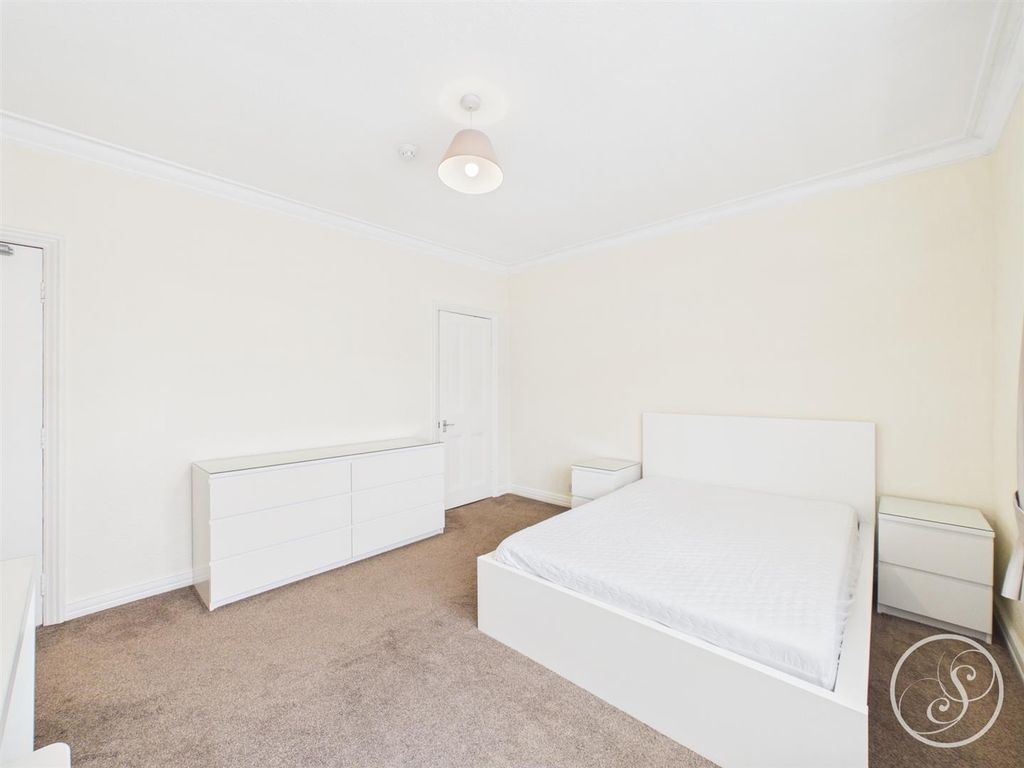 Property photo 3 of 17 Cam02071G0-Pr0995-Still006.Jpg