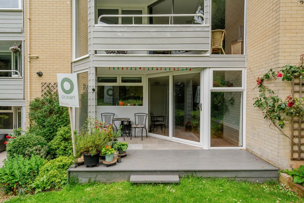 Property photo 2 of 17 15