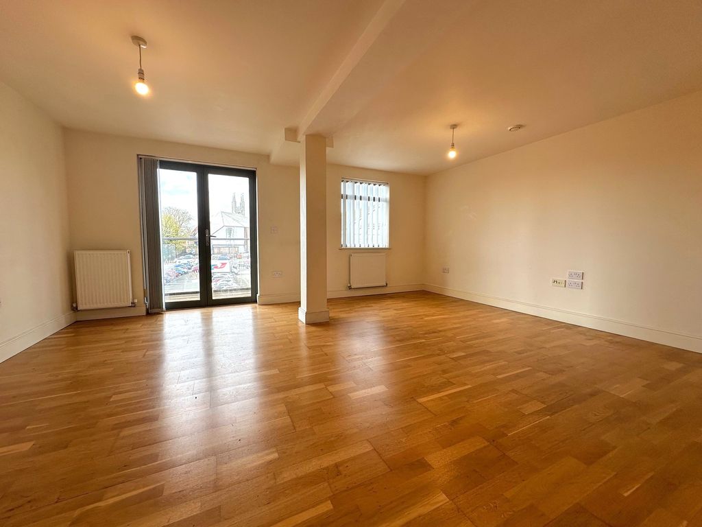 Property photo 3 of 8 Image