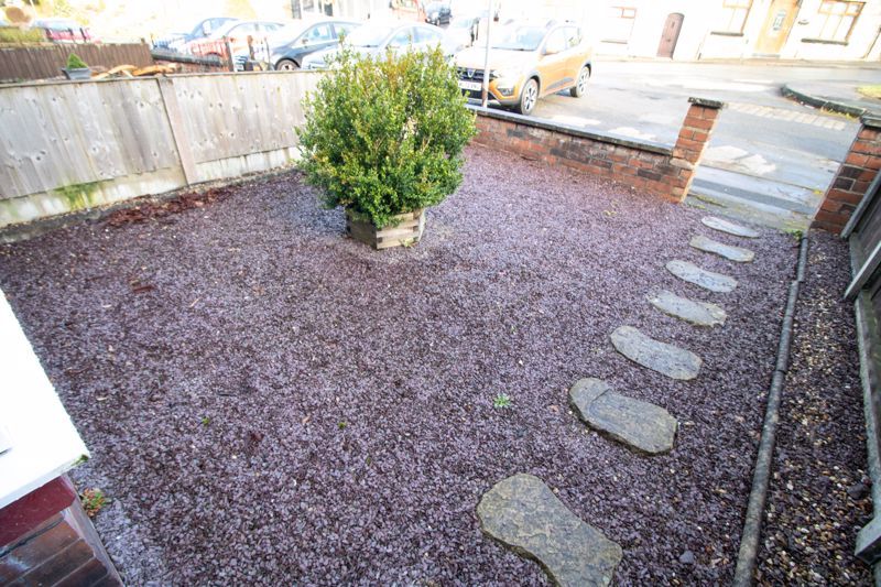 Property photo 2 of 12 Front Garden