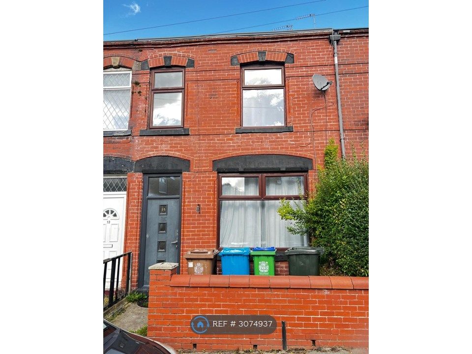 Property photo 1 of 17