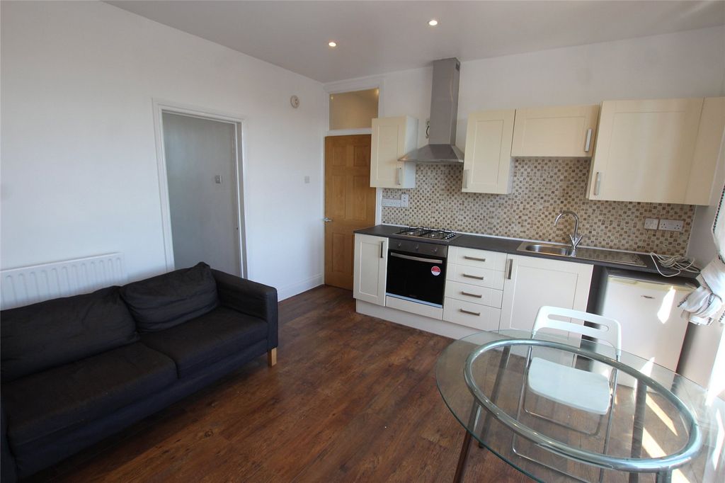 Property photo 1 of 7 Picture No. 07