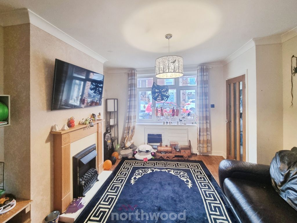 Property photo 3 of 18