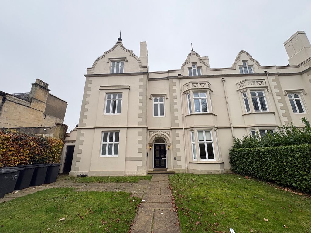 Property photo 1 of 11 Image