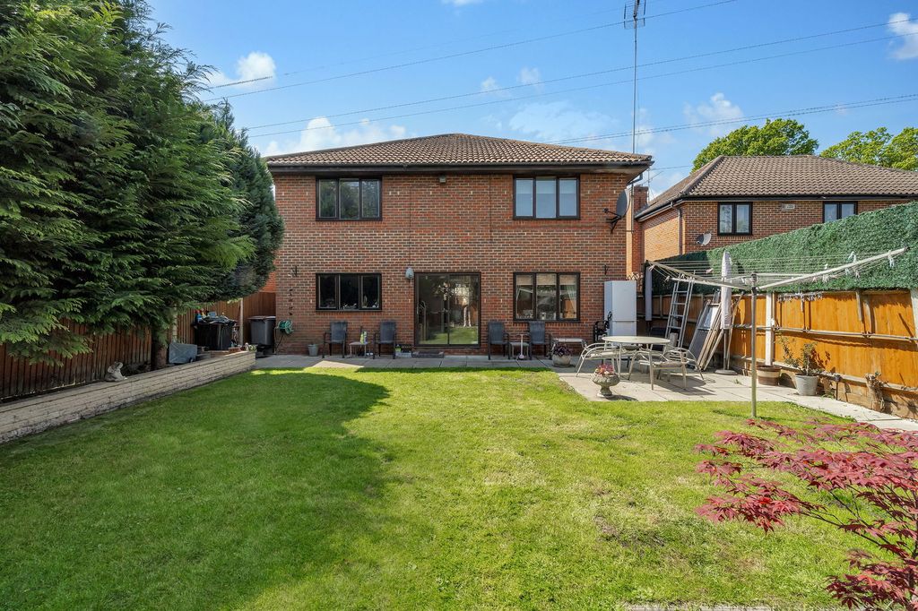 Property photo 2 of 15
