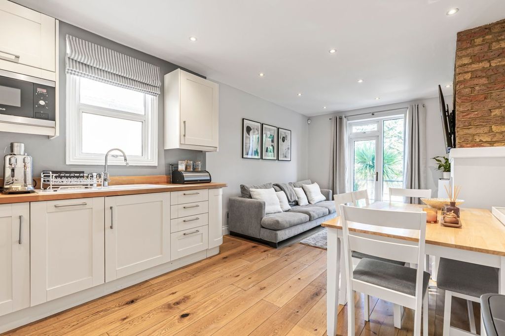 Property photo 2 of 11 Picture No. 04