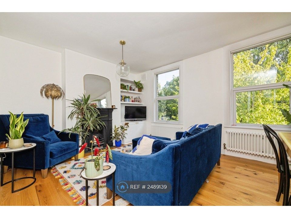 Property photo 2 of 8
