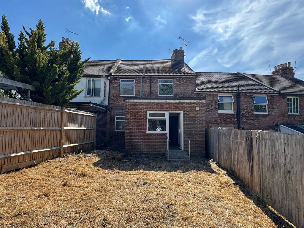 Property photo 2 of 20