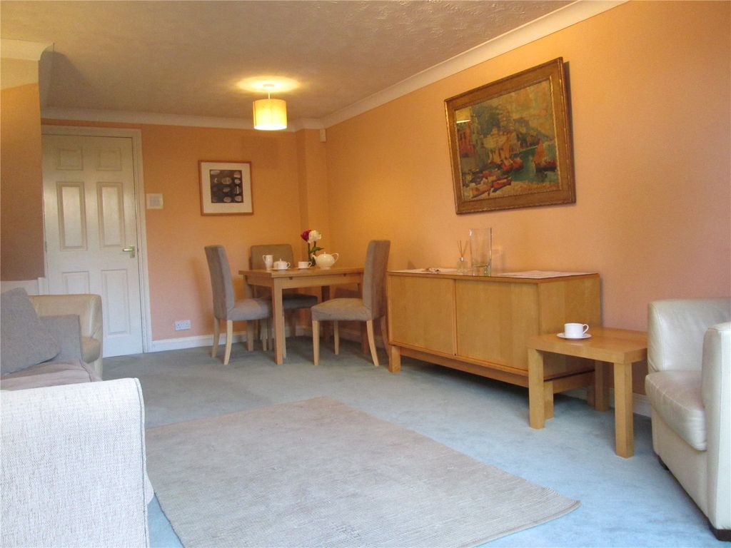 Property photo 3 of 7 Picture No. 12