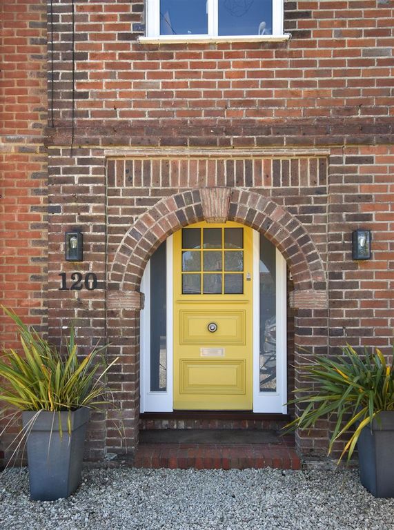 Property photo 2 of 37 Entrance