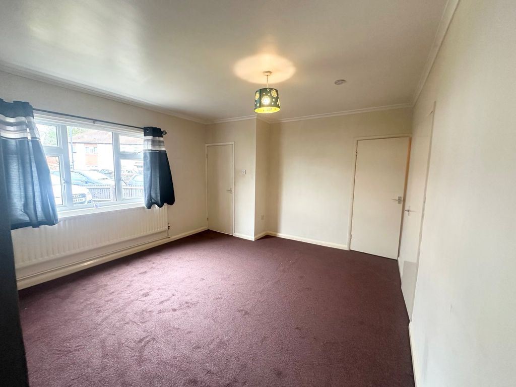 Property photo 3 of 12 Picture No. 23