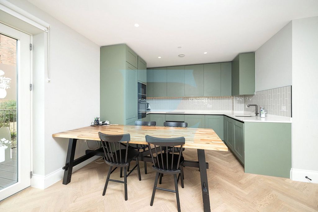 Property photo 2 of 23 Picture No. 06