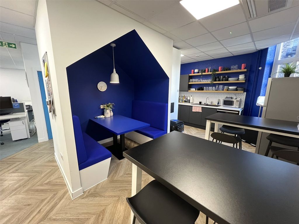 Property photo 2 of 20 Picture No. 02