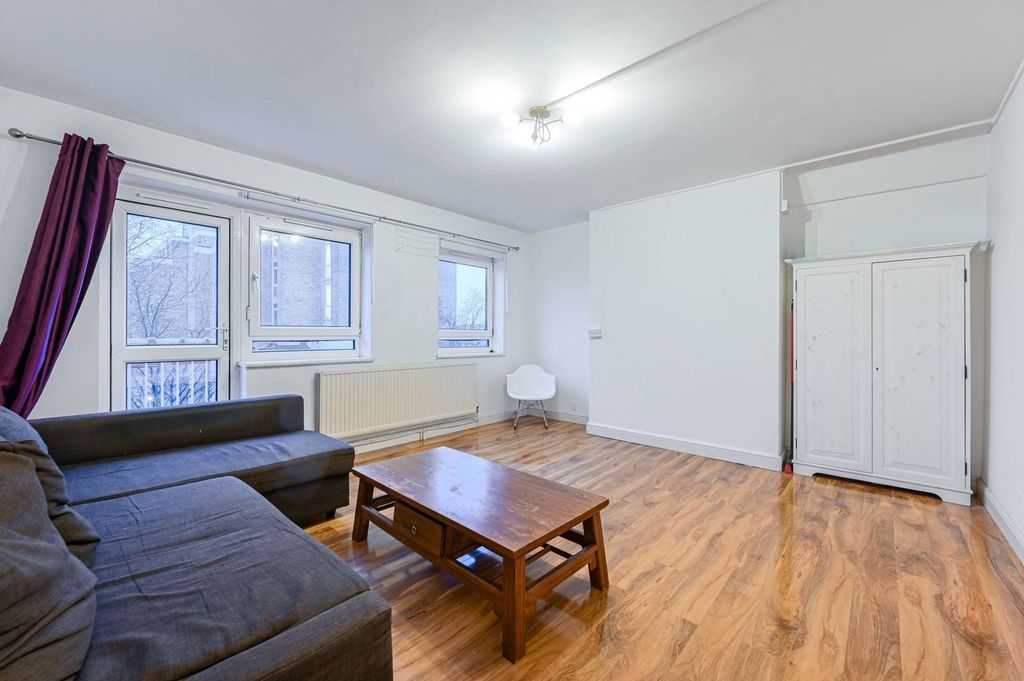 Property photo 2 of 26