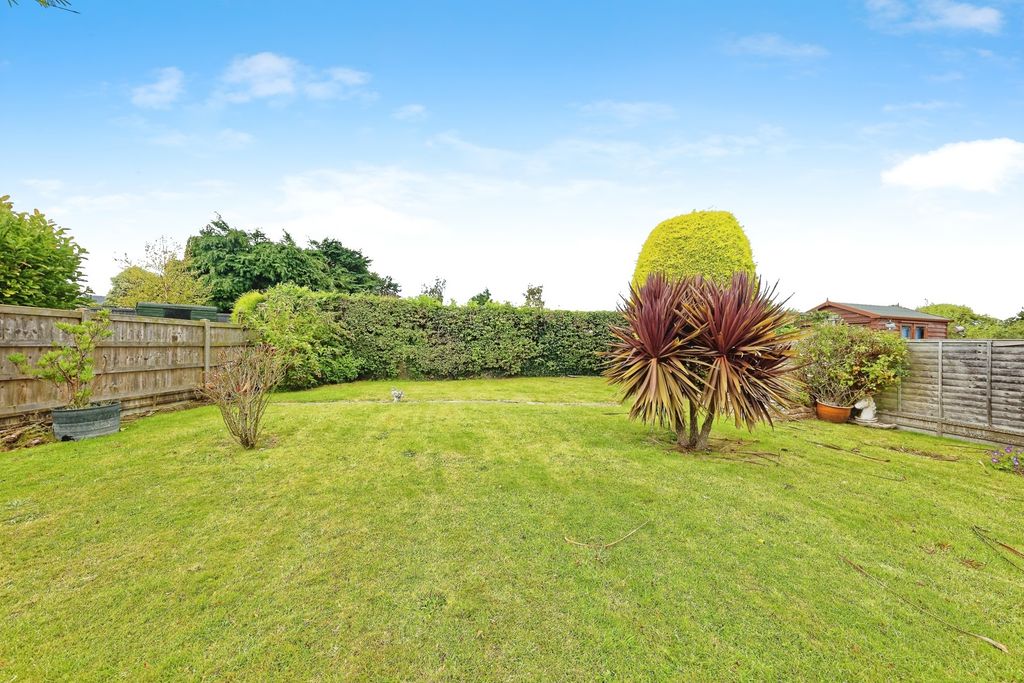 Property photo 3 of 17 Photo
