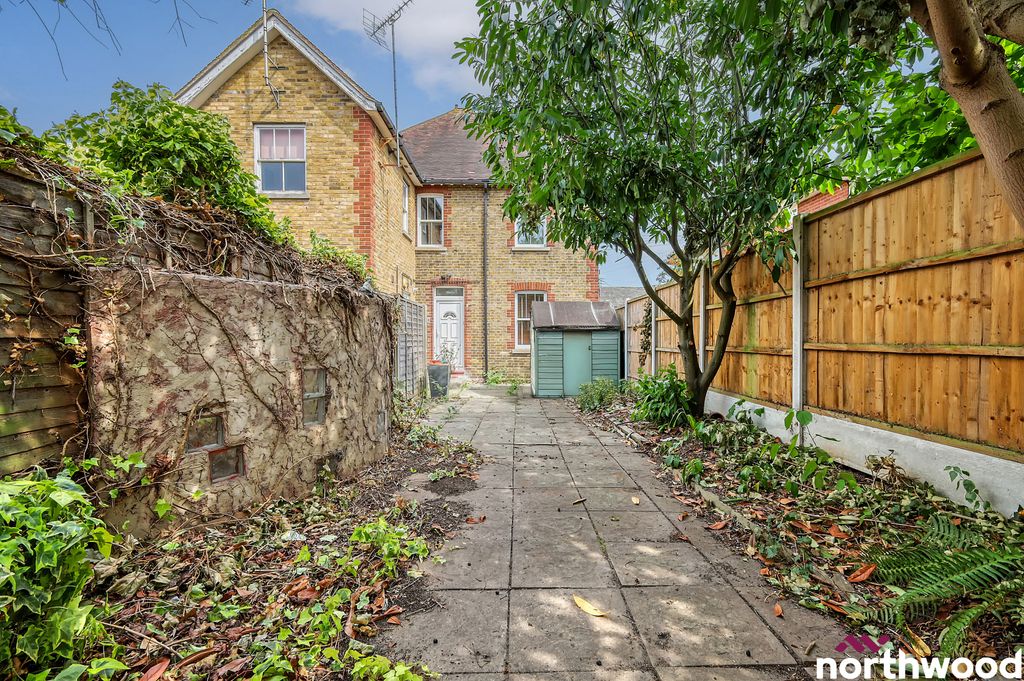 Property photo 3 of 20