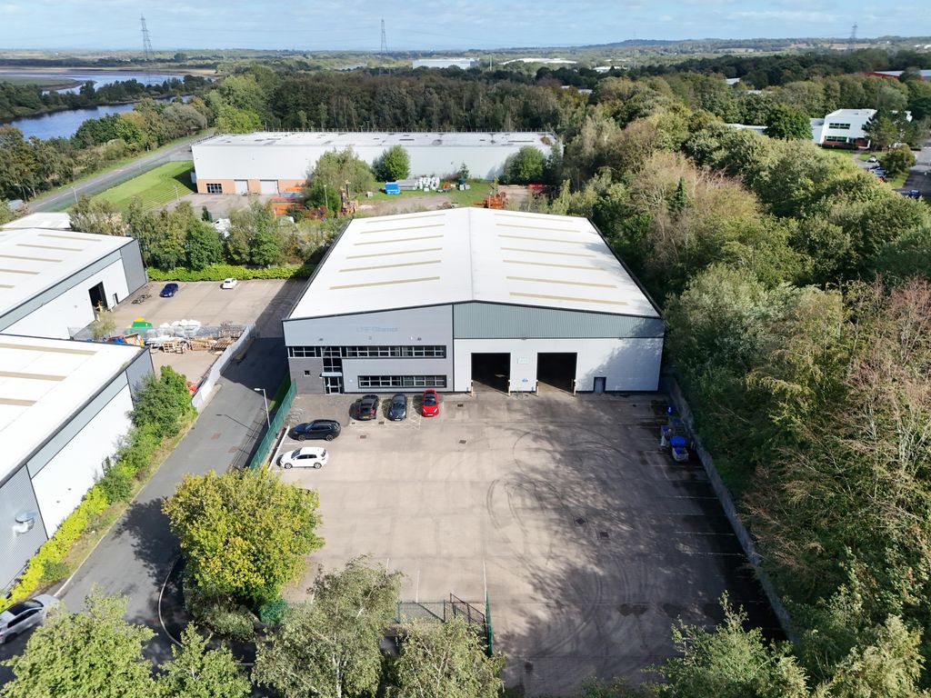 Property photo 2 of 4 Dji_20260923141416_0364_D.Jpg