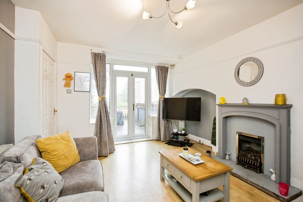 Property photo 3 of 18