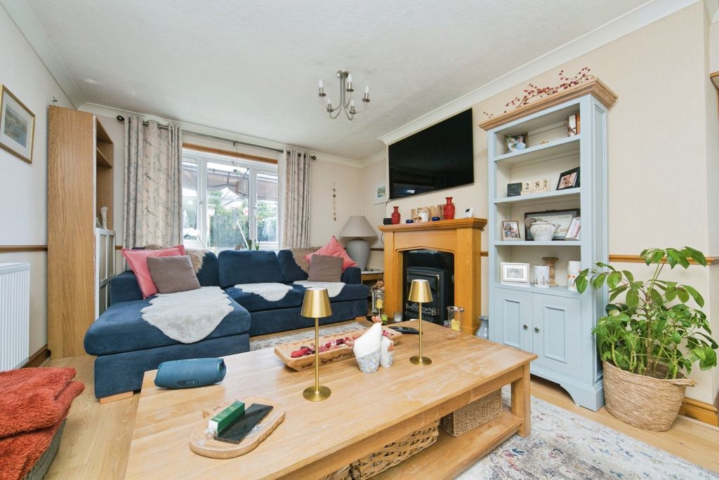 Property photo 2 of 19 Pbox-Img.Jpg