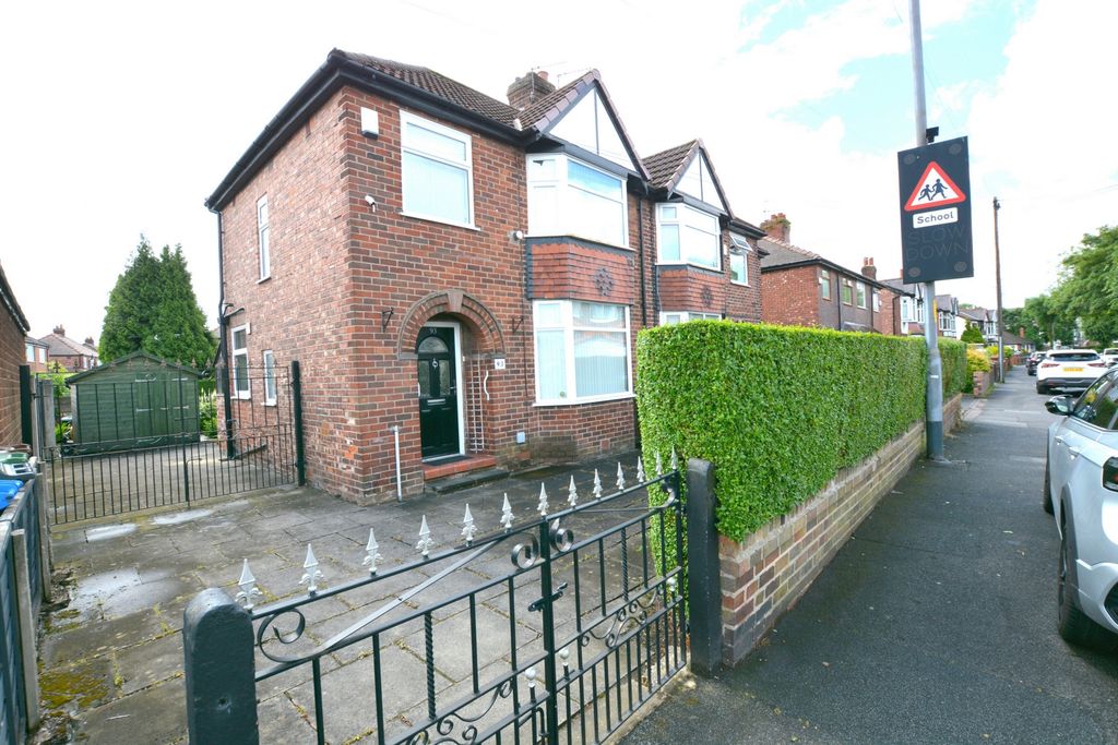 Property photo 2 of 12 Photo 8