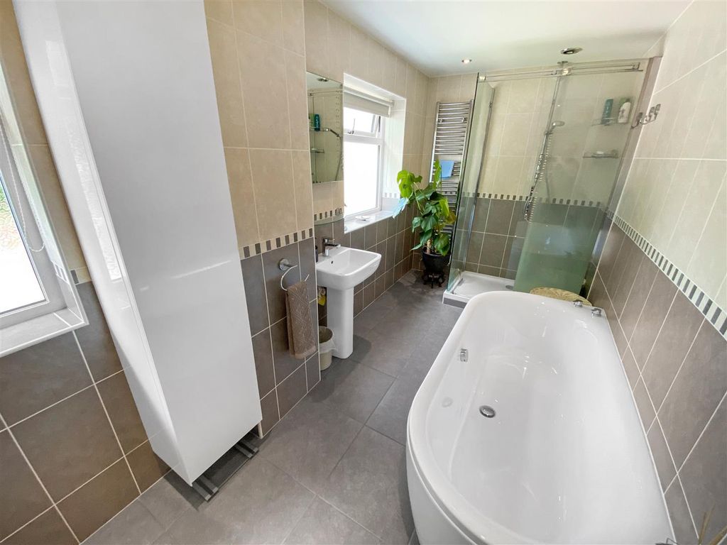 Property photo 3 of 16 Family Bathroom/Shower/WC
