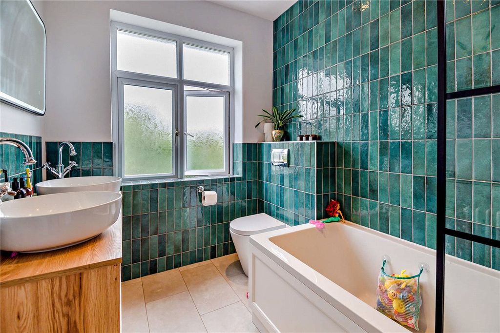 Property photo 3 of 23 Picture No. 26
