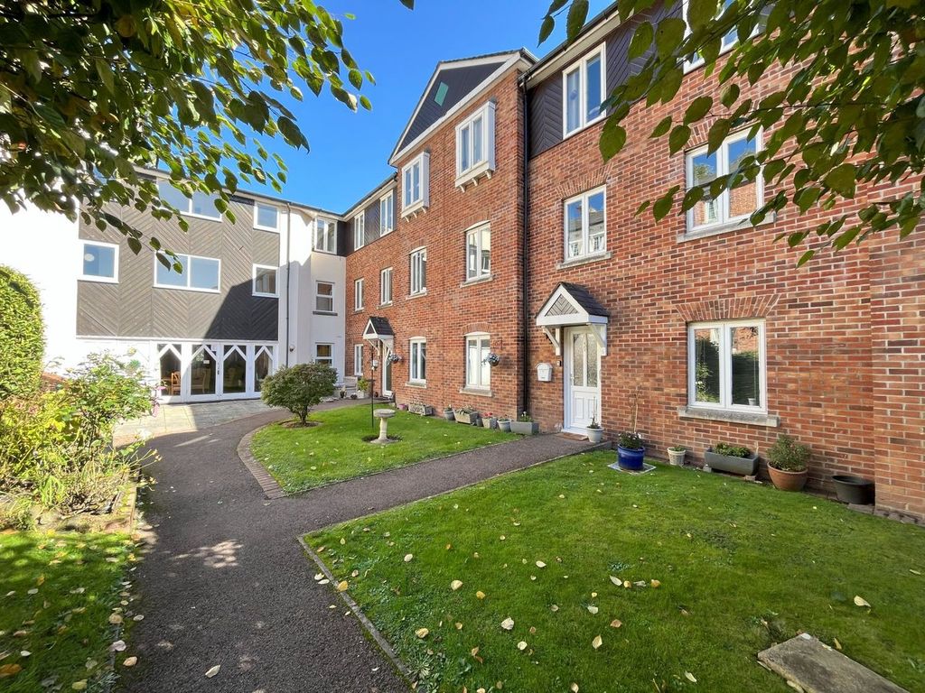 Property photo 3 of 15