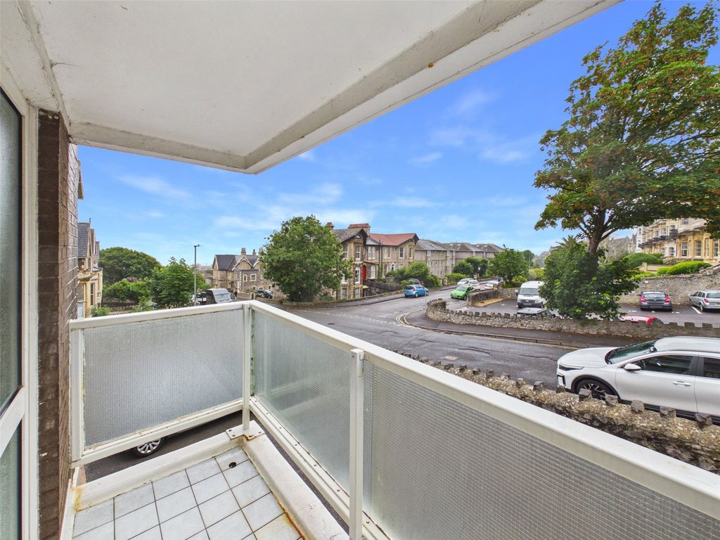 Property photo 2 of 12 Picture No. 09