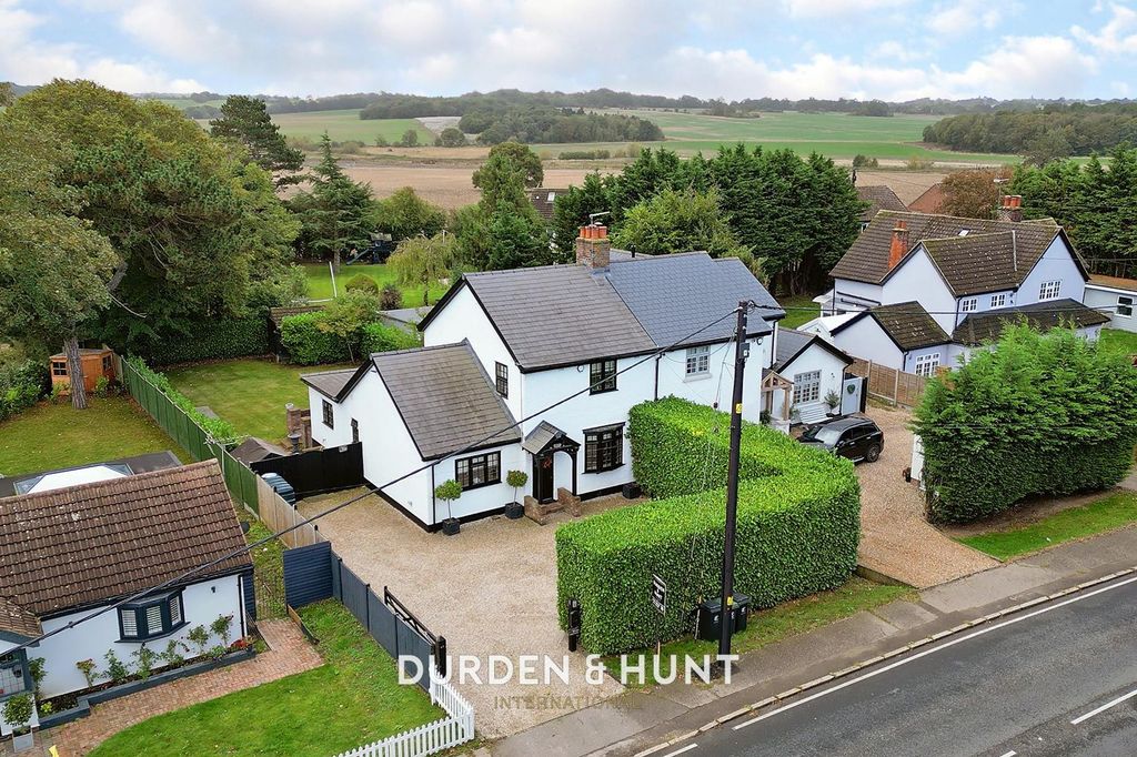 Property photo 1 of 26 London Road-66.Jpg