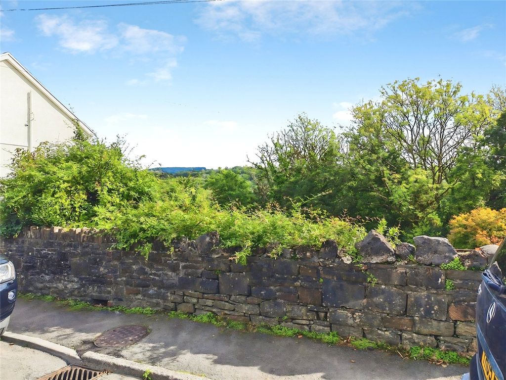 Property photo 1 of 7 Picture No. 06