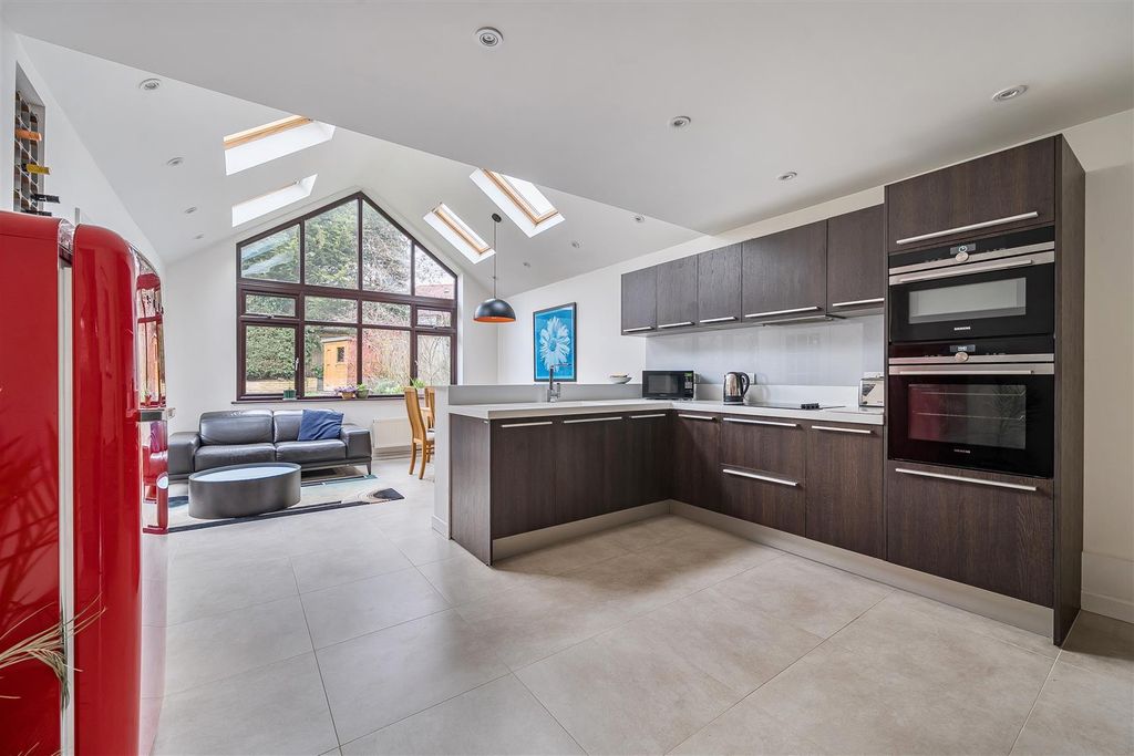 Property photo 2 of 25 1406226-1-697B7Df4c4546.Jpg