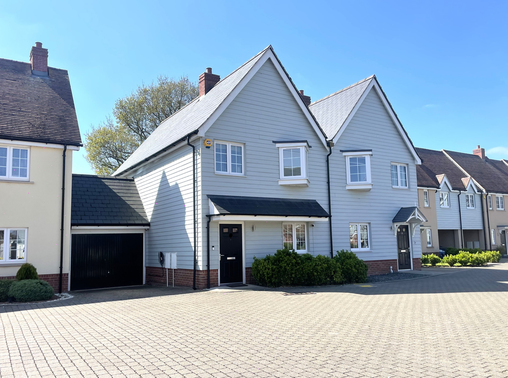 Property photo 1 of 16 Front
