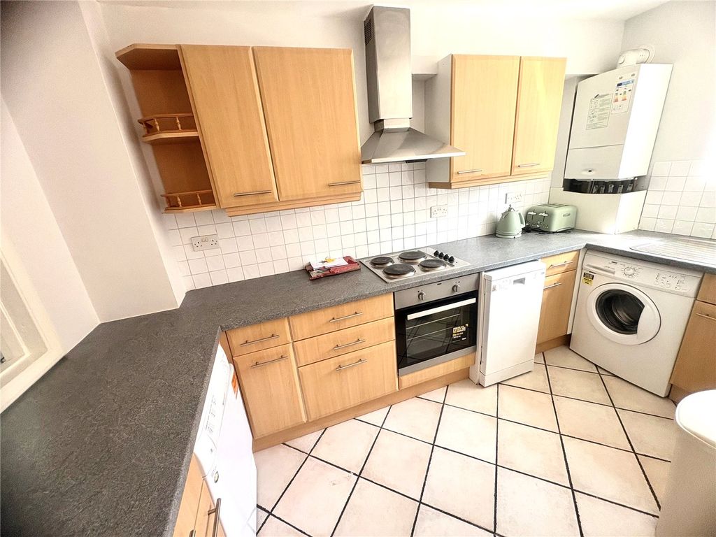 Property photo 2 of 16 Picture No. 08