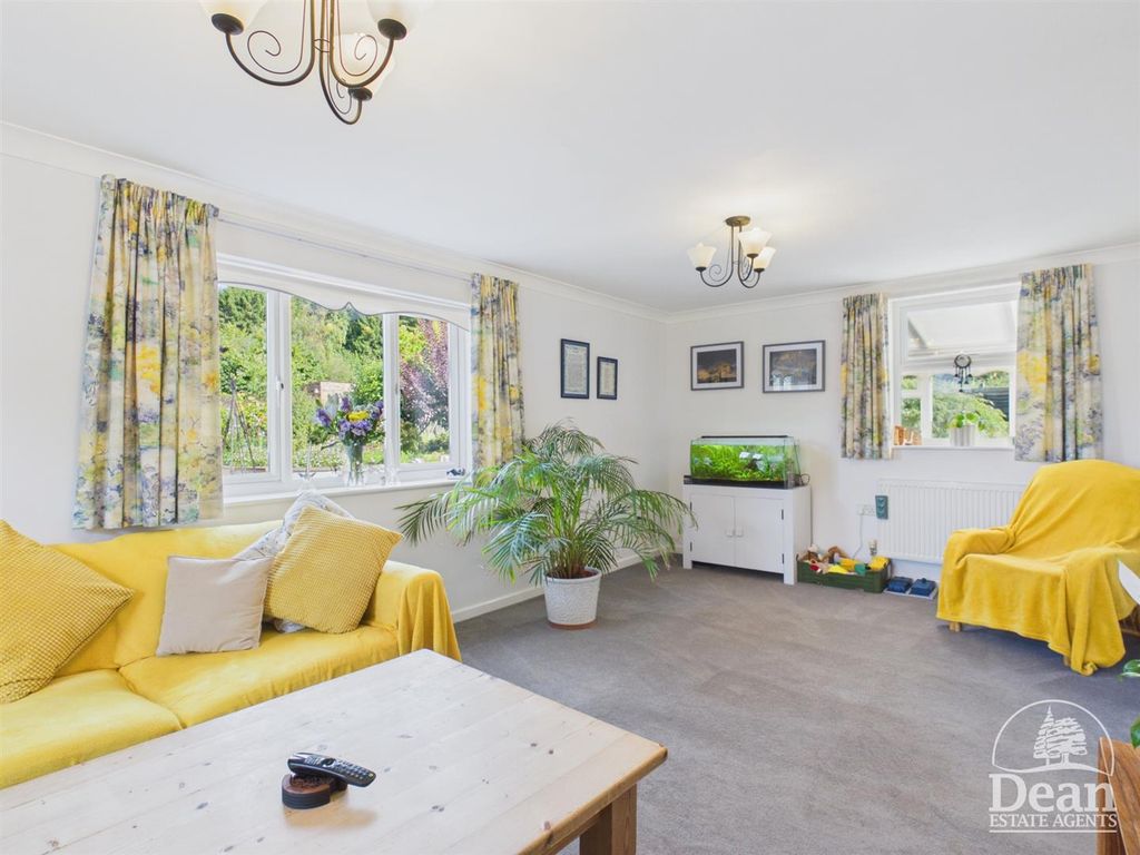 Property photo 2 of 35