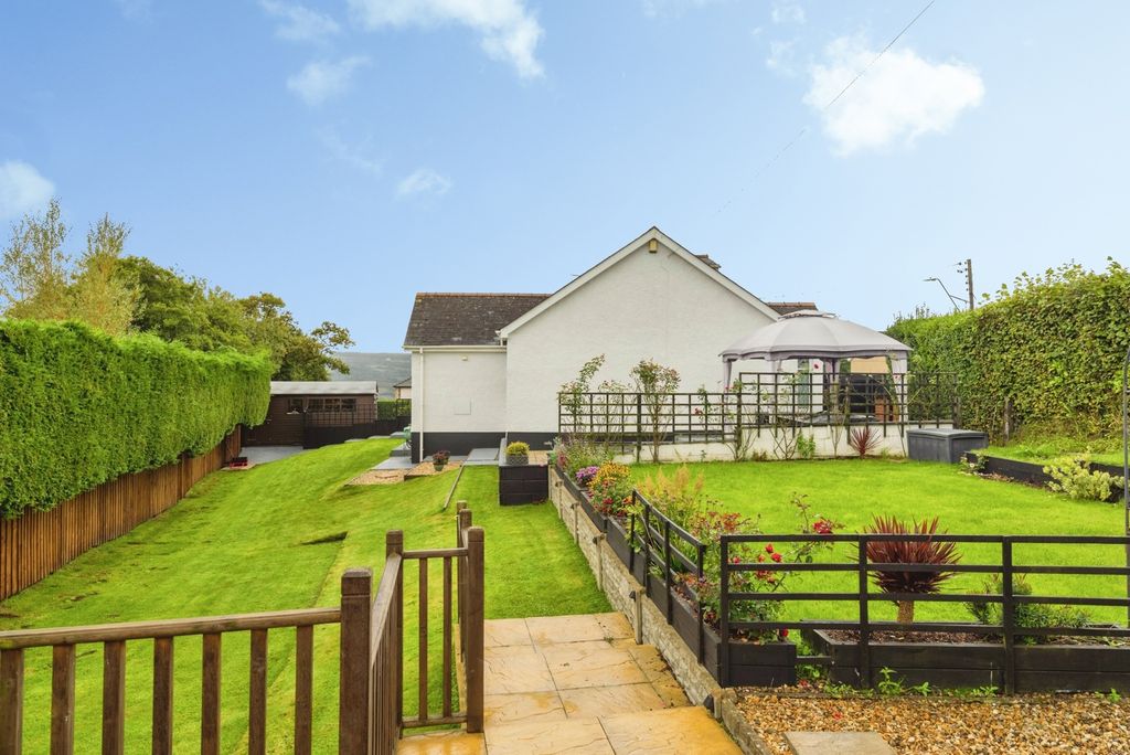 Property photo 3 of 26 Pbox-Img.Jpg