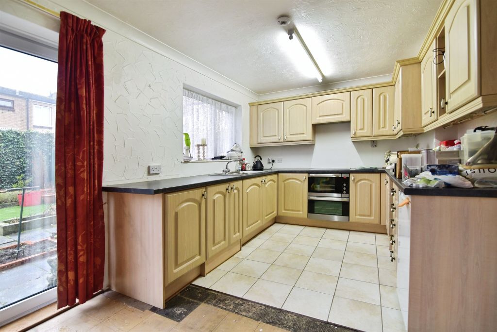 Property photo 3 of 14