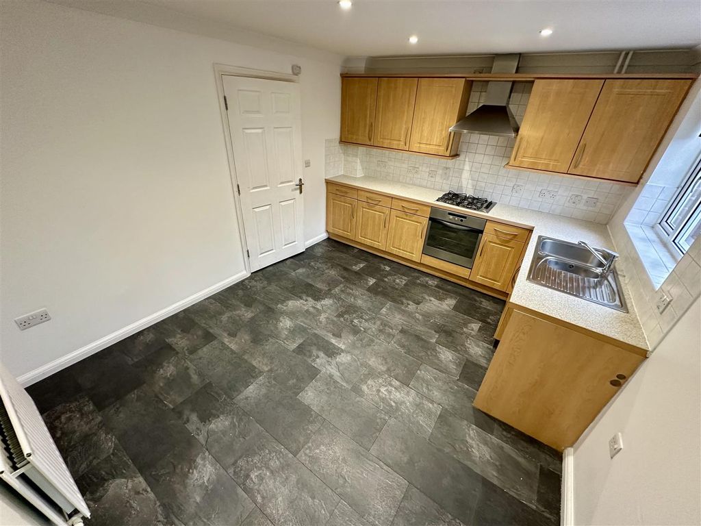 Property photo 3 of 11 Img_8462.Jpg