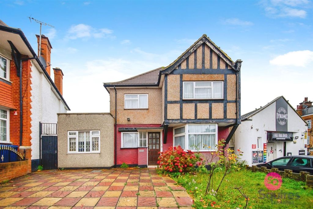 Property photo 1 of 30