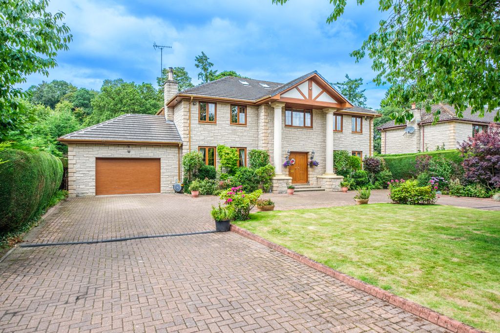 Property photo 1 of 33