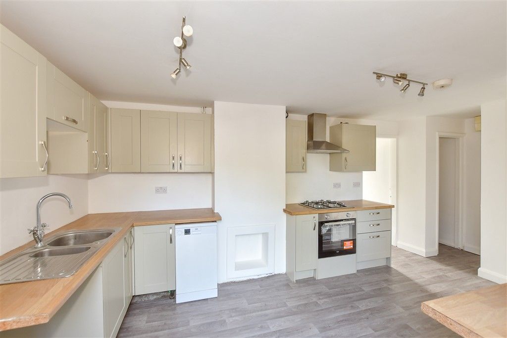 Property photo 3 of 12 Kitchen