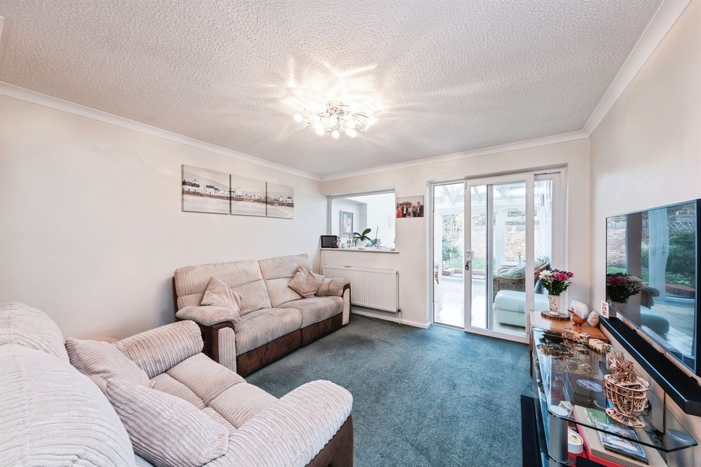 Property photo 2 of 15