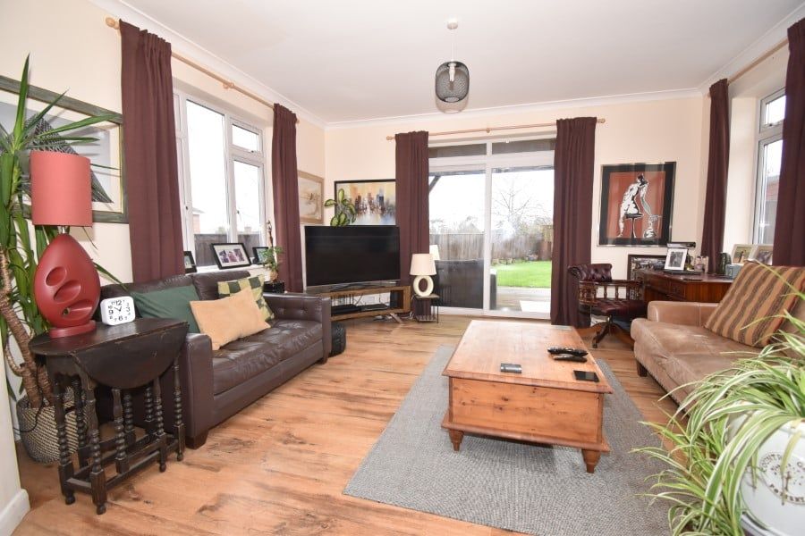 Property photo 2 of 21