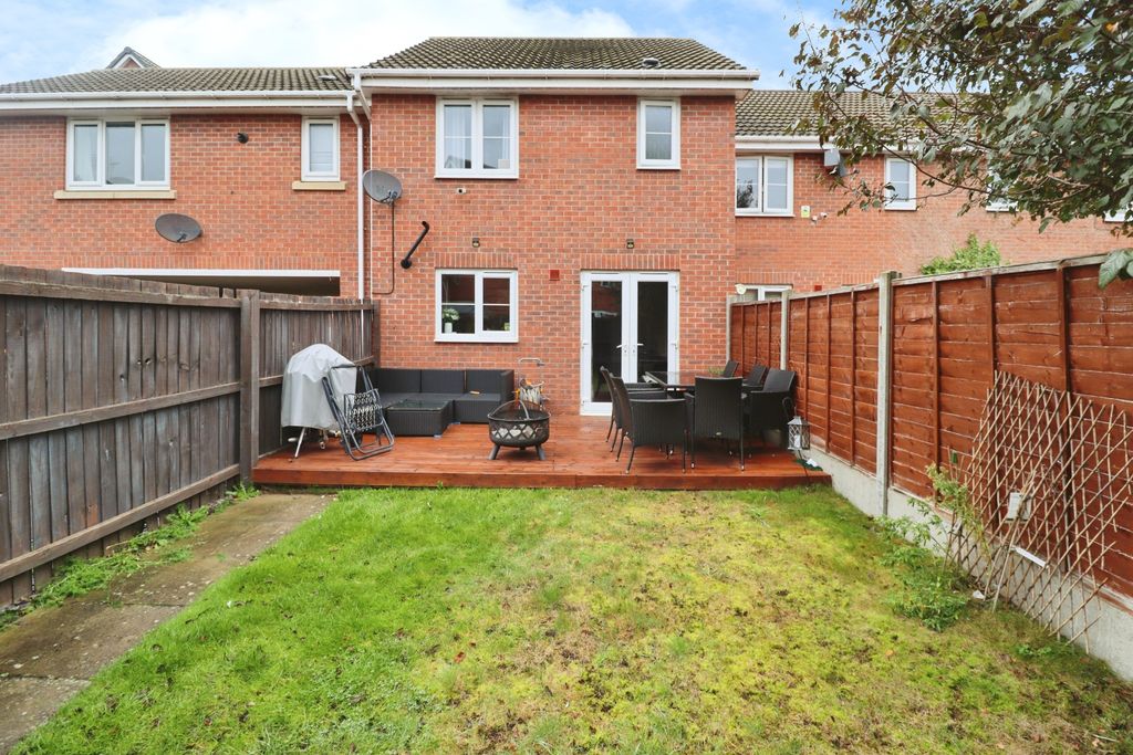 Property photo 2 of 16