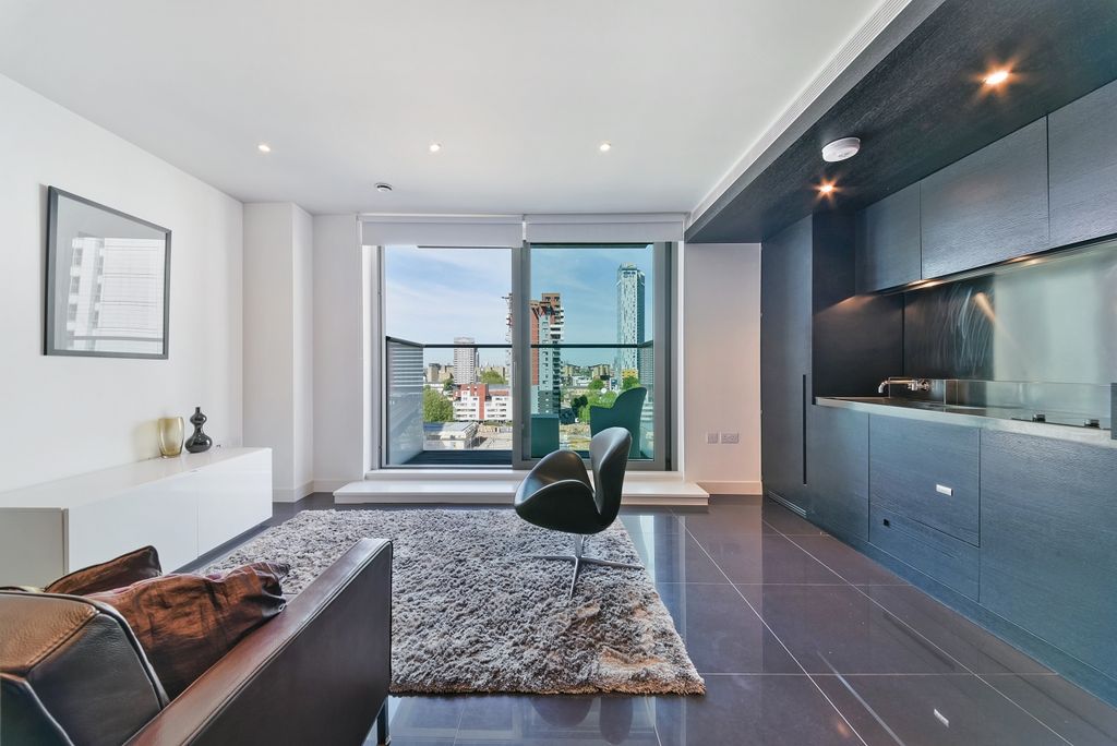 Property photo 1 of 11 Living Area