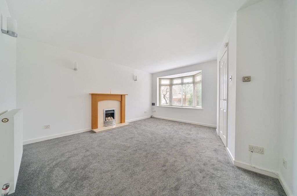 Property photo 2 of 22 1376110-13-6943Dded031c9-Arw-1.Jpg