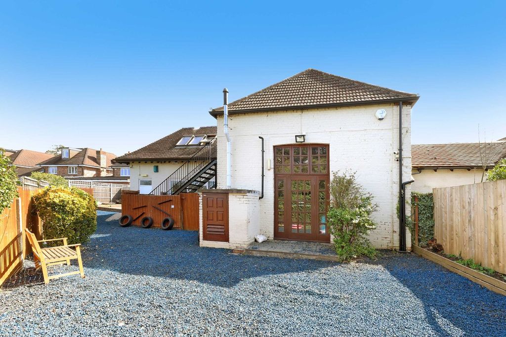 Property photo 3 of 5 Picture No. 06