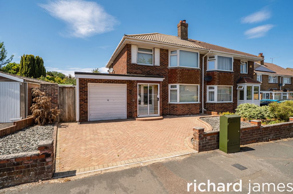 Property photo 1 of 14 A7F311d2d0Bd4Bf59ee04F52F58413F6